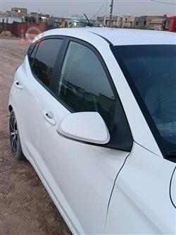 هيونداي i10